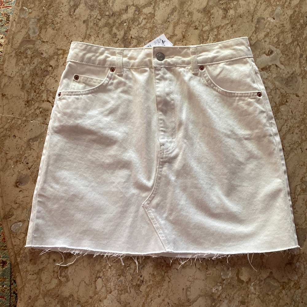 NWT Topshop white denim miniskirt sz 6